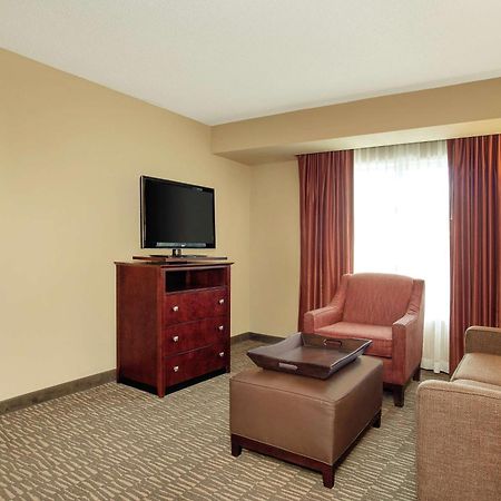 Homewood Suites By Hilton Tampa-Brandon Heartland Exterior photo