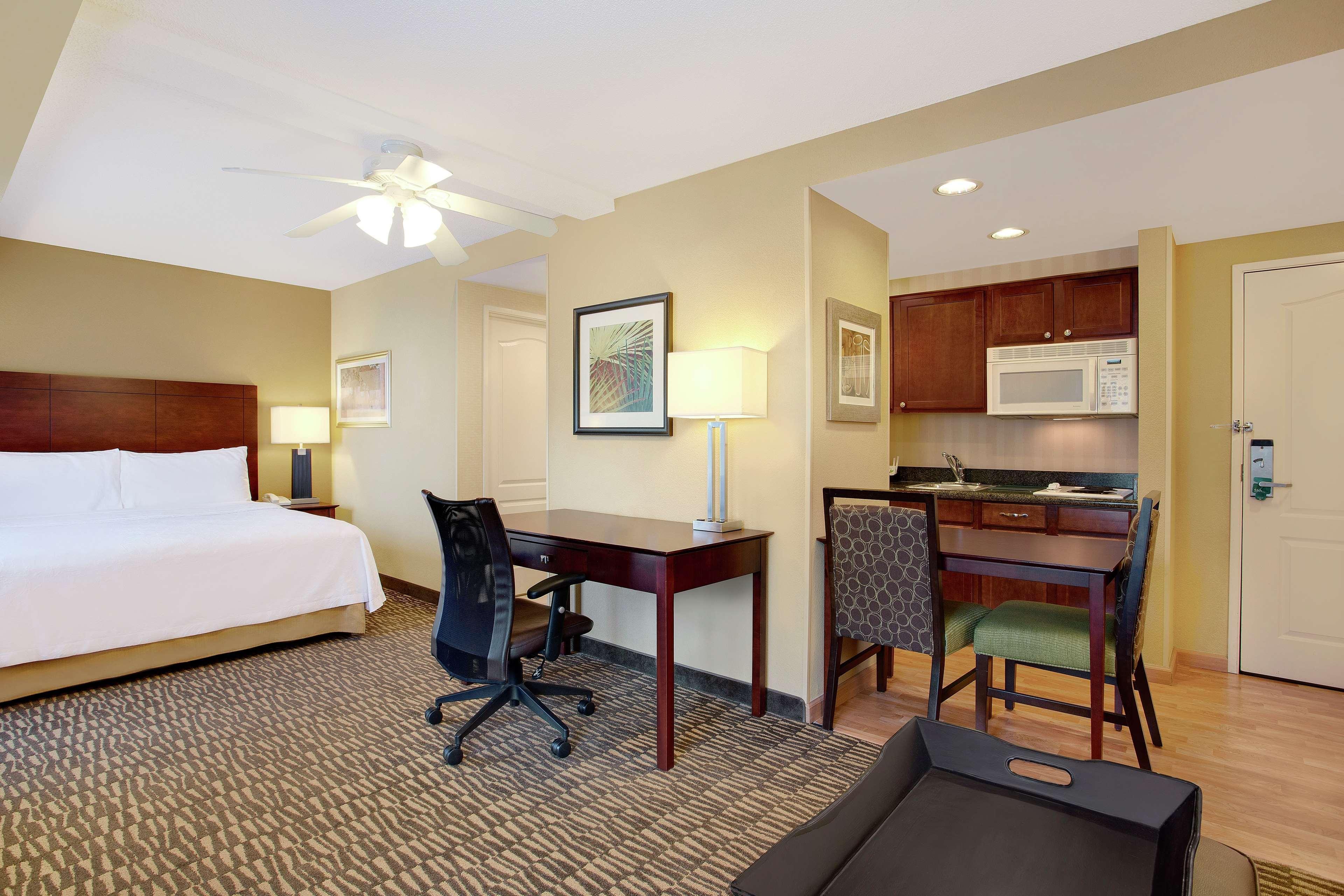 Homewood Suites By Hilton Tampa-Brandon Heartland Exterior photo