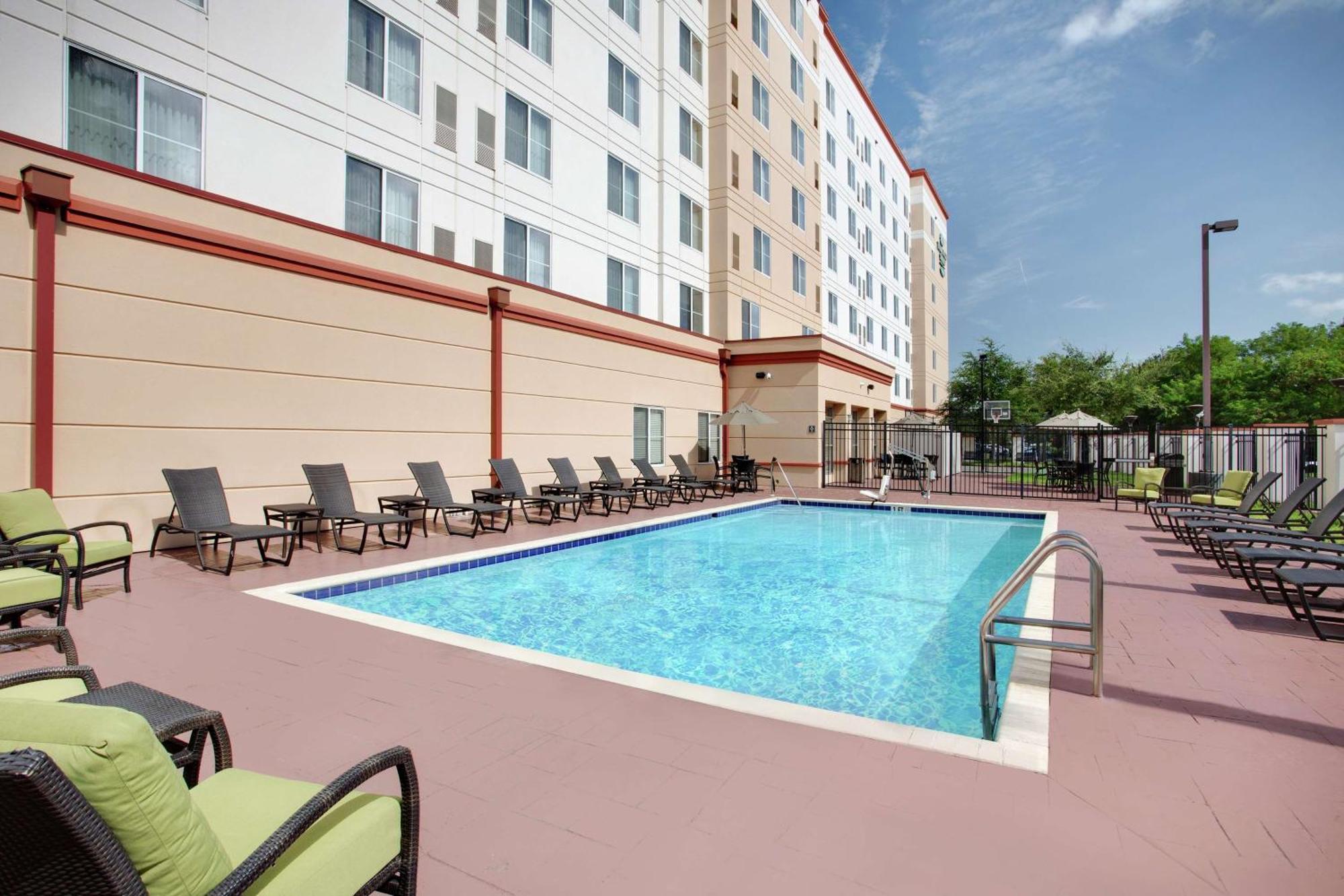 Homewood Suites By Hilton Tampa-Brandon Heartland Exterior photo