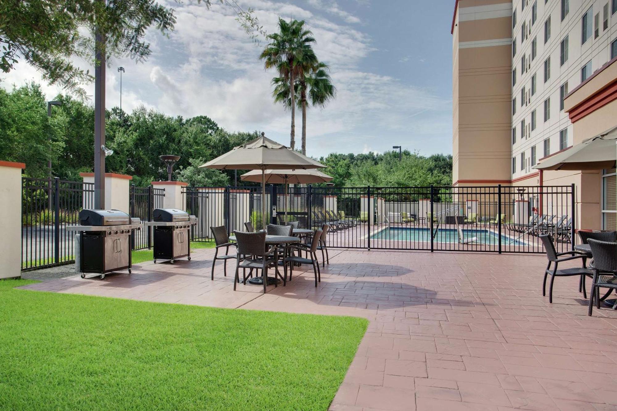 Homewood Suites By Hilton Tampa-Brandon Heartland Exterior photo